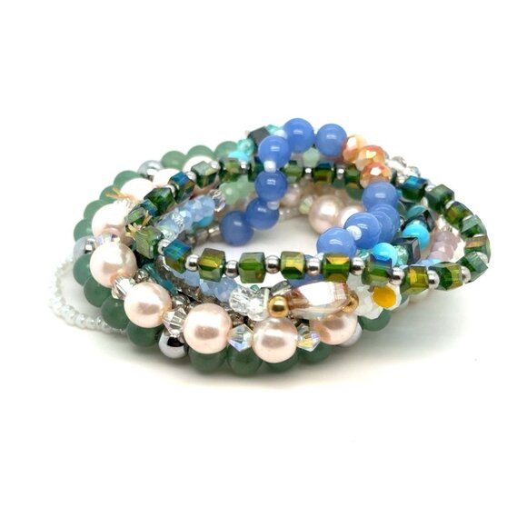 Lot of Multicolor Beaded Bracelets - Picture 1 of 4